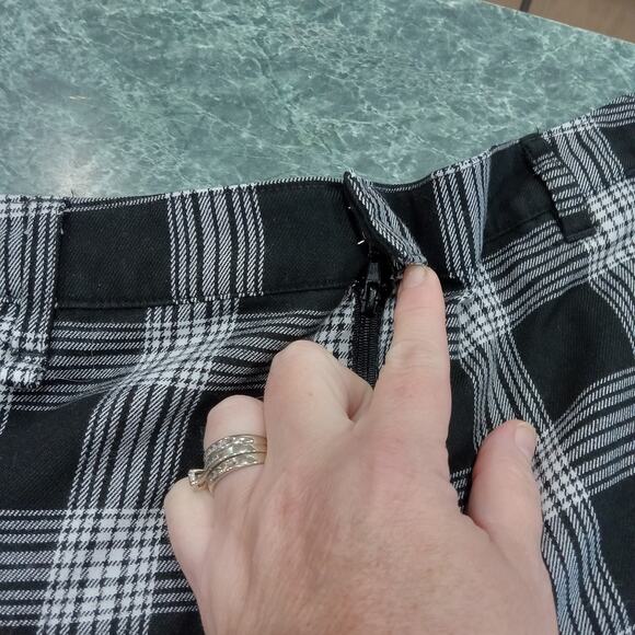 Hot Topic Women Pants Large Black White Plaid Gothic Steampunk Y2K Stretch Goth - Picture 5 of 11